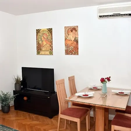 Apartman Vlaska 78 Zagreb Exteriör bild